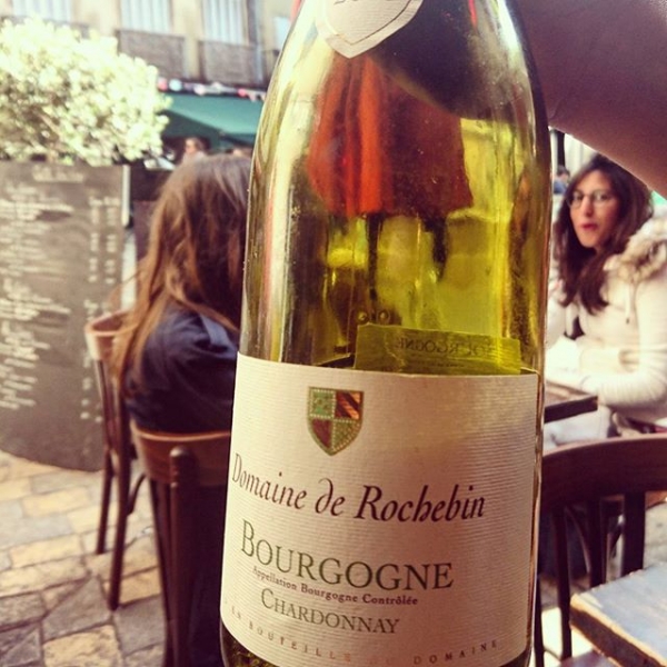 Chardonnay... A little empty on the nose.... Like