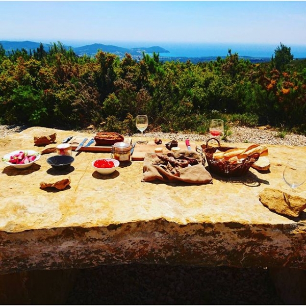 A nice place to enjoy great wines with delicious