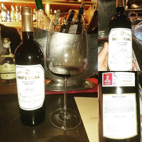 In the best wine bar restaurant in M&aacute;laga. Black
